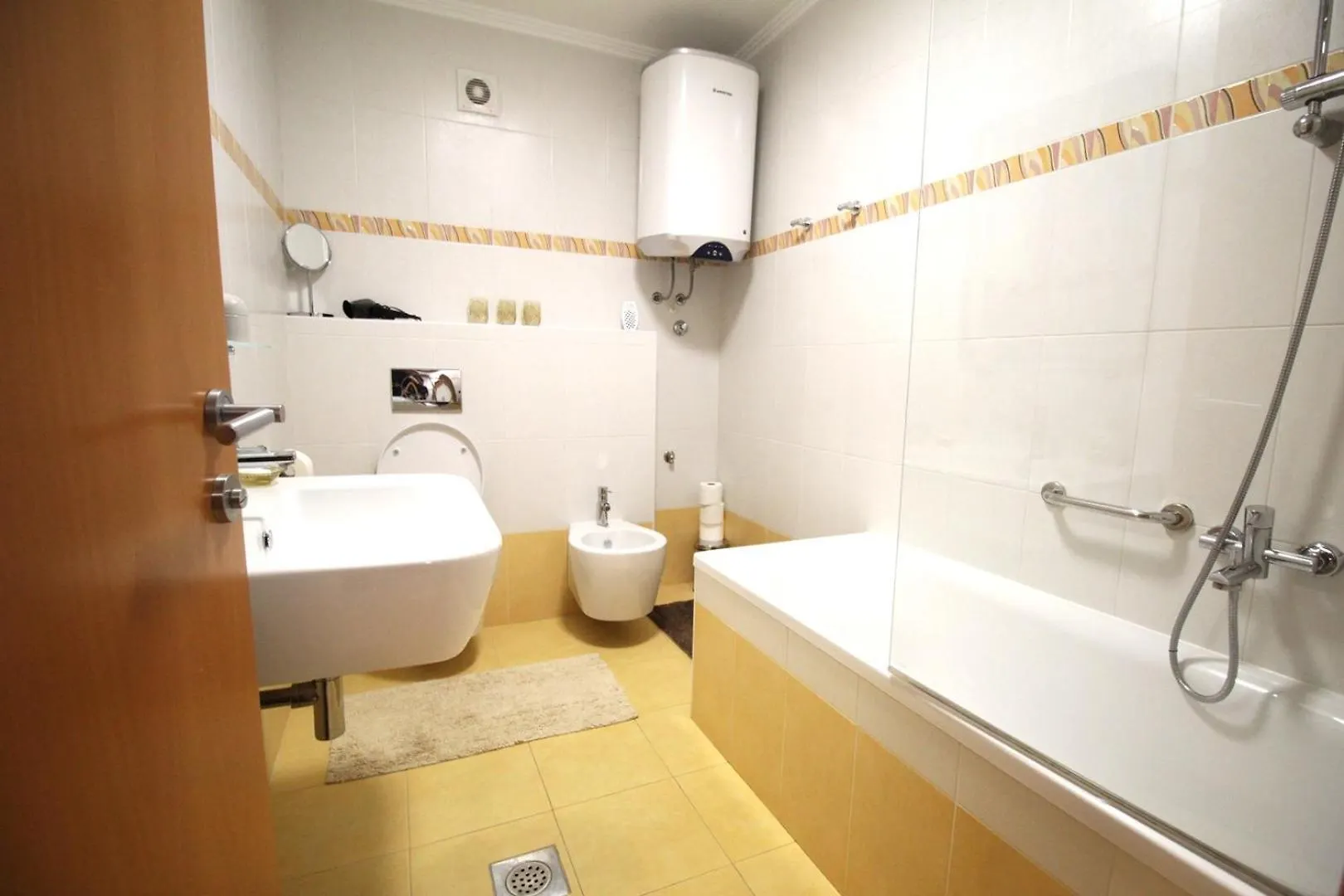 Apartment Garden Palace D414 ウマグ