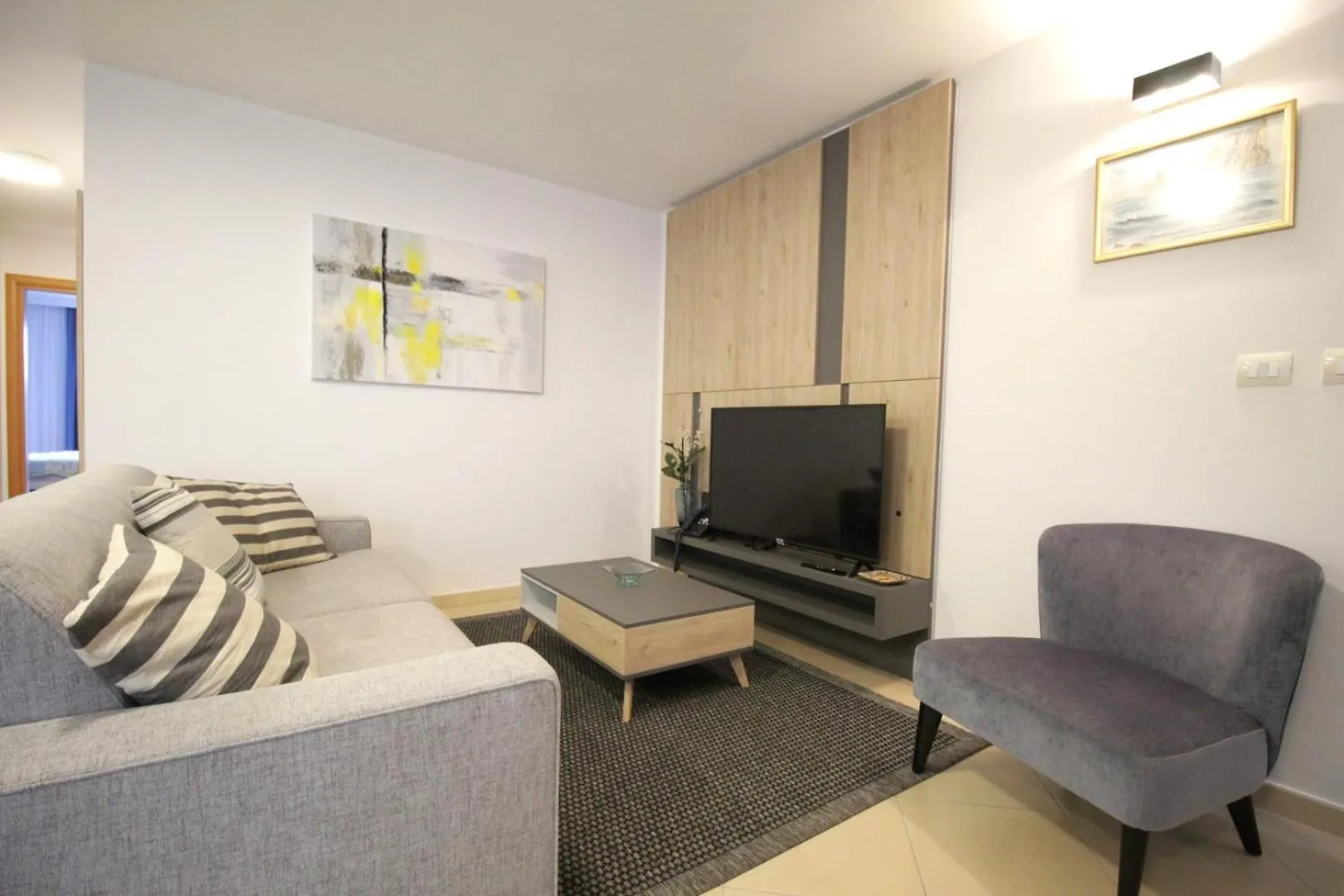 Apartment Garden Palace D414 ウマグ